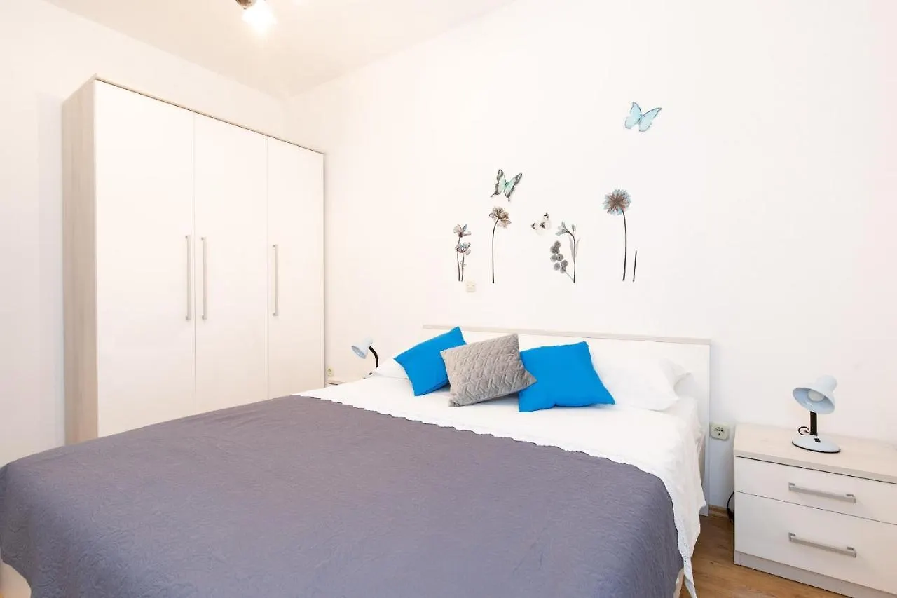 Apartments Meri Punat