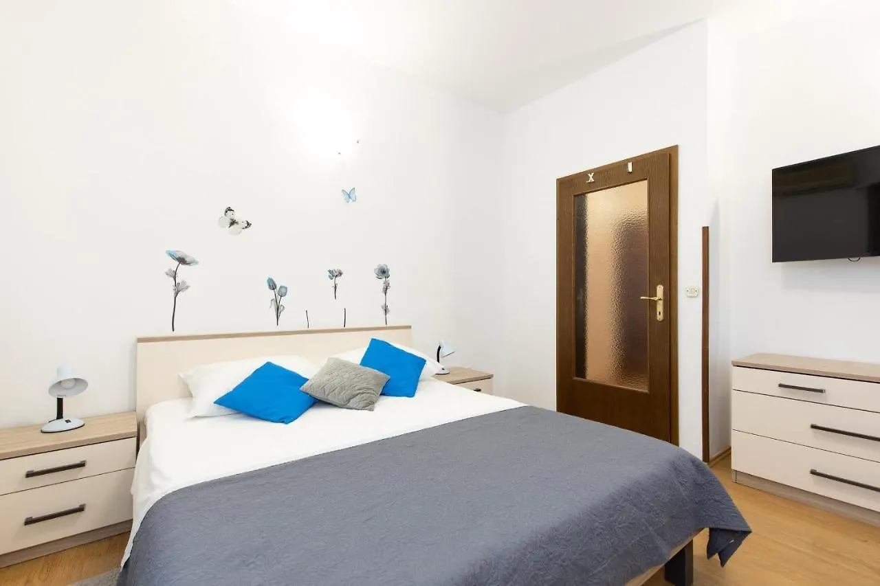 Apartments Meri Punat