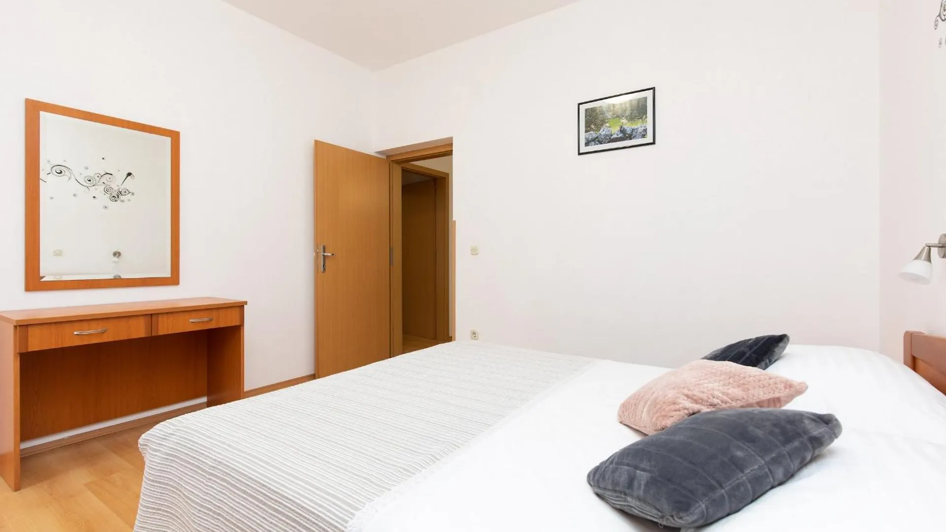 Apartments Meri Punat